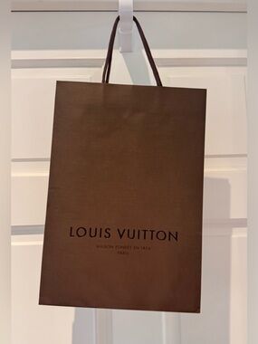 Louis Vuitton Vintage Brown Paper Shopping Bag – Medium 14” x 9.75”